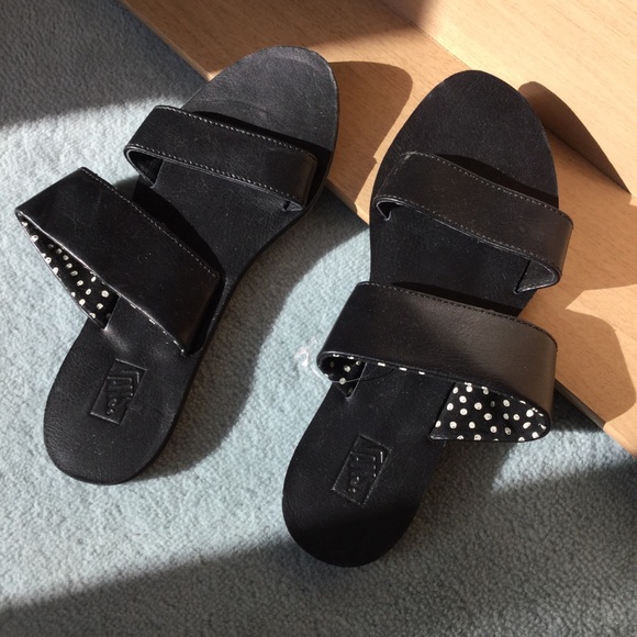 vans leather sandals